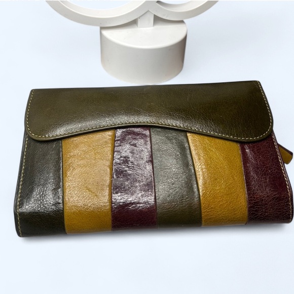 Mundi Vintage Patchwork Leather Trifold Wallet | Earth Tone Colorblock - Picture 4 of 6